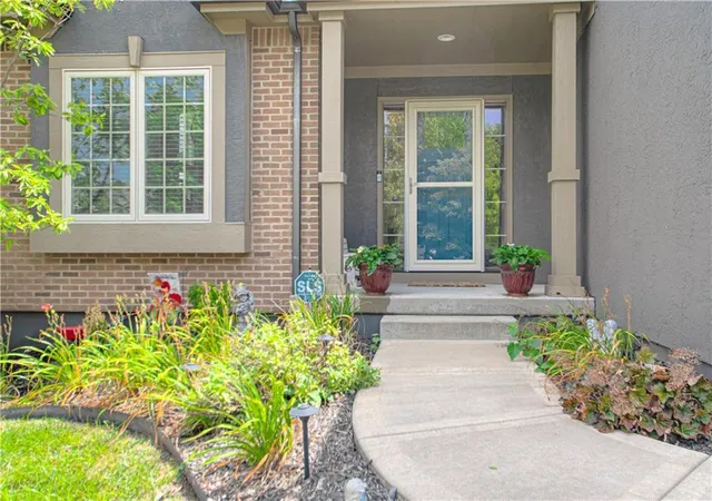Photo 3 of Single family home for sale at 9519 N Lane Ave, Kansas City, MO 64157 | MLS# 2633991 | Listing updated on 2026-10-06