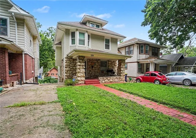 Photo 3 of Single family home for sale at 339 Spruce Ave, Kansas City, MO 64124 | MLS# 2634001 | Listing updated on 2026-08-08