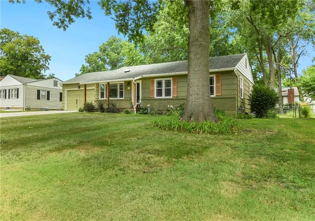 2nd image of 9900 E 77th St, Raytown, MO 64138 | MLS# 2634011