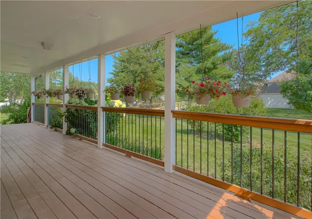 Photo 3 of Single family home for sale at 2250 Sw Forestpark Pl, Lees Summit, MO 64081 | MLS# 2634012 | Listing updated on 2026-10-06