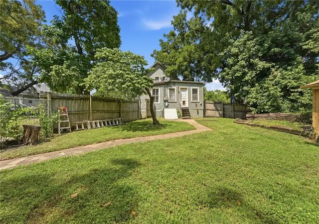 Photo 3 of Single family home for sale at 812 Cedar St, Pleasant Hill, MO 64080 | MLS# 2634017 | Listing updated on 2026-09-19