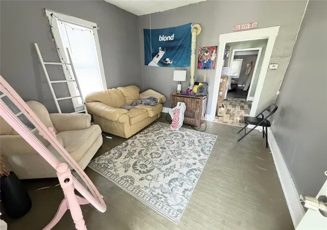 Photo 3 of Single family home for sale at 424 Thompson Ave, Saint Joseph, MO 64504 | MLS# 2634019 | Listing updated on 2026-09-24