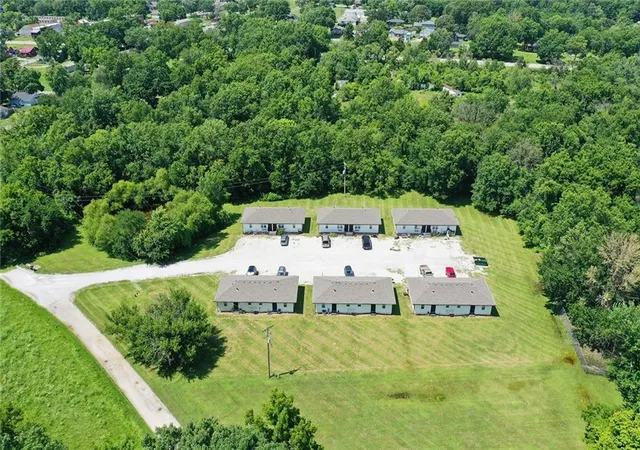 1st image of 300 Oak St, Freeman, MO 64746 | MLS# 2634026