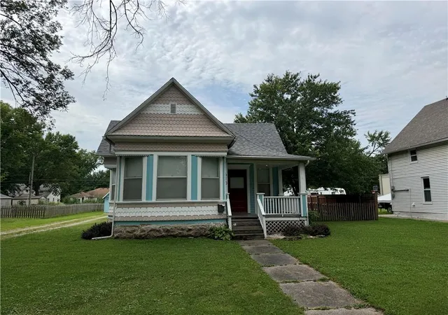 1st image of 610 S Maple St, Ottawa, KS 66067 | MLS# 2634033