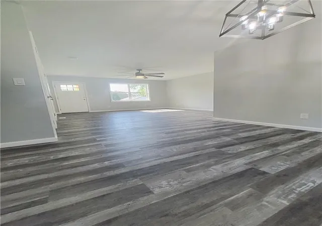 Photo 3 of Single family home for sale at 309 Wellington St, Richmond, MO 64085 | MLS# 2634034 | Listing updated on 2026-10-02