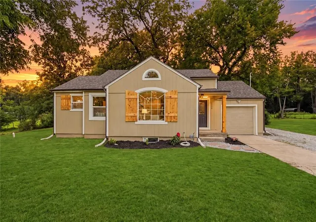 Single family home for sale at 9400 Raytown Rd, Kansas City, MO 64138 | MLS# 2634044