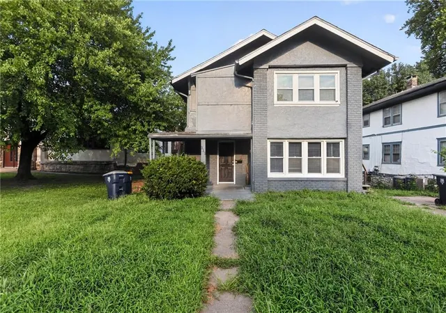 2nd image of 311 Van Brunt Blvd, Kansas City, MO 64124 | MLS# 2634061