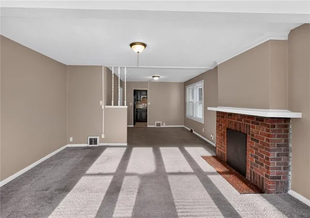 Listing Photo 4 - Condo for sale in building located at 311 Van Brunt Blvd, Kansas City, MO 64124