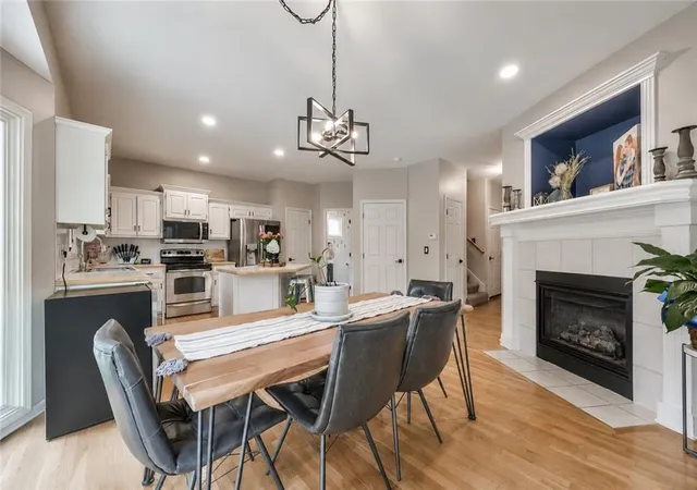 4th image of 13850 S Mullen St, Olathe, KS 66062 | MLS# 2634063