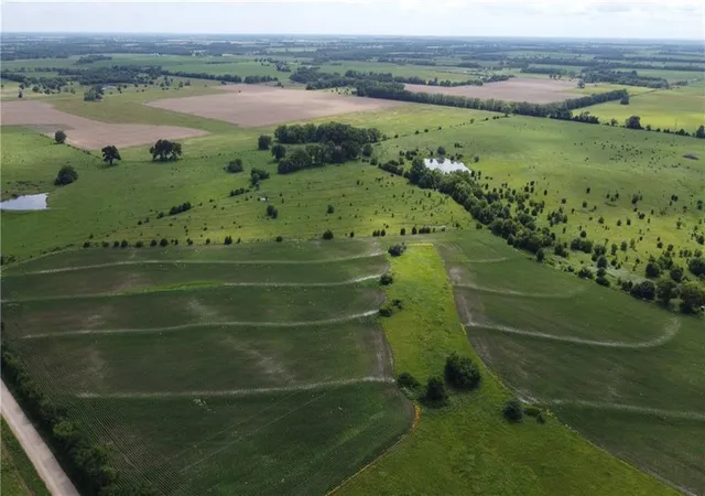 2nd image of 000 4600 Rd, Moran, KS 66755 | MLS# 2634066