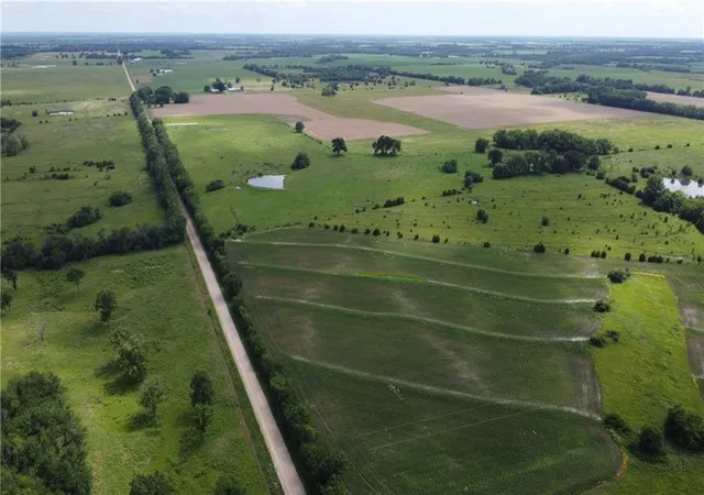 3rd image of 000 4600 Road, Moran, KS 66755 | MLS# 2634066