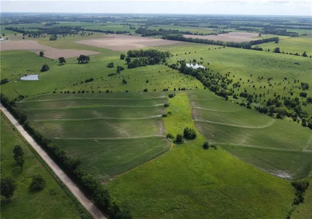 4th image of 000 4600 Road, Moran, KS 66755 | MLS# 2634066
