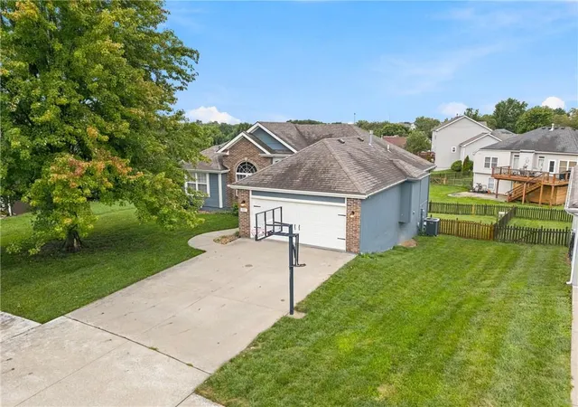 Photo 4 of Single family home for sale at 9101 NE 110th Street, Kansas City, MO 64157 | MLS# 2634067 | Listing updated on 2026-09-05