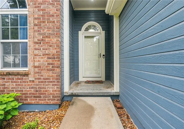 Photo 5 of Single family home for sale at 9101 NE 110th Street, Kansas City, MO 64157 | MLS# 2634067 | Listing updated on 2026-09-05