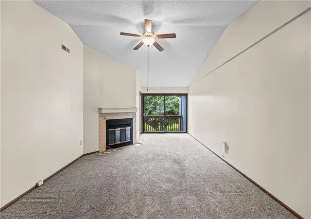 2nd image of 8143 Holmes Rd, Kansas City, MO 64131