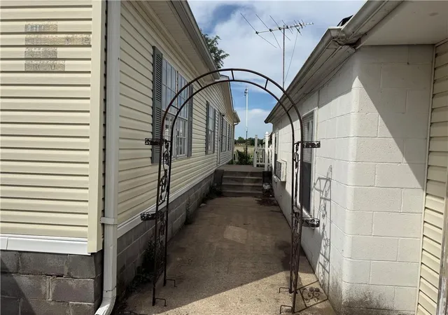 2nd image of 3317 Christie Lane Rd, St Joseph, MO 64504 | MLS# 2634080