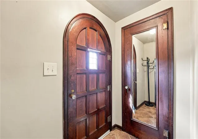 Photo 3 of Sale Pending at 202 E Main St, Richmond, MO 64085 | MLS# 2634086 | Listing updated on 2026-09-14