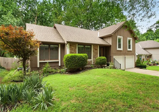 image of 7806 Caenen St, Shawnee, KS 66216 | MLS# 2634097
