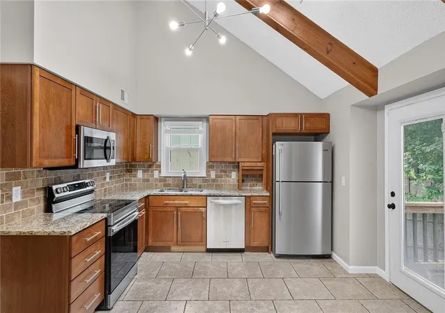 image of 7806 Caenen St, Shawnee, KS 66216 | MLS# 2634097