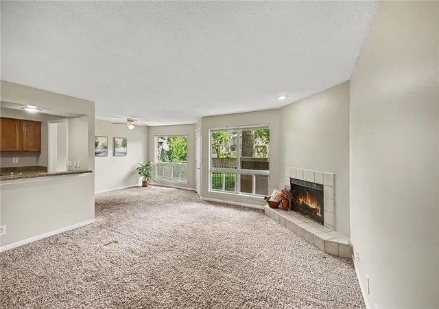 2nd image of 11216 Nieman Rd #101, Overland Park, KS 66210 | MLS# 2634114