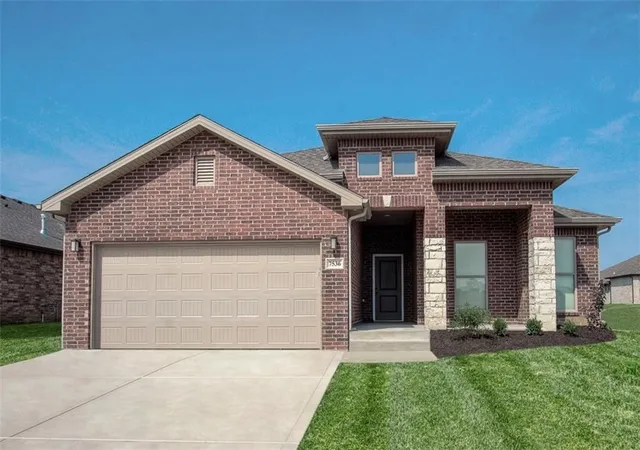 Photo 1 of Single family home for sale at 18565 W 195 Street, Spring Hill, KS 66083 | MLS# 2634118 | Listing updated on 2026-07-30