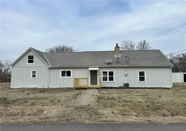 1st image of 4703 N Hifner St, Independence, MO 64058 | MLS# 2634129