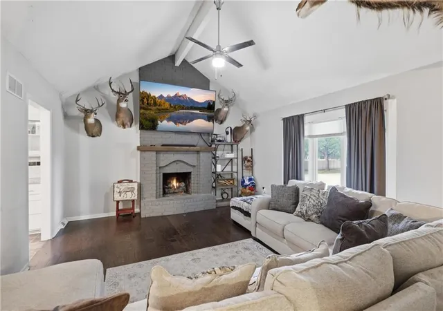 Photo 4 of Single family home for sale at 1712 SW 20th Street, Blue Springs, MO 64015 | MLS# 2634136 | Listing updated on 2026-10-06
