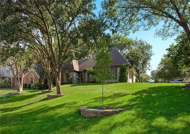 2nd image of 18502 W 114th St, Olathe, KS 66061 | MLS# 2634150
