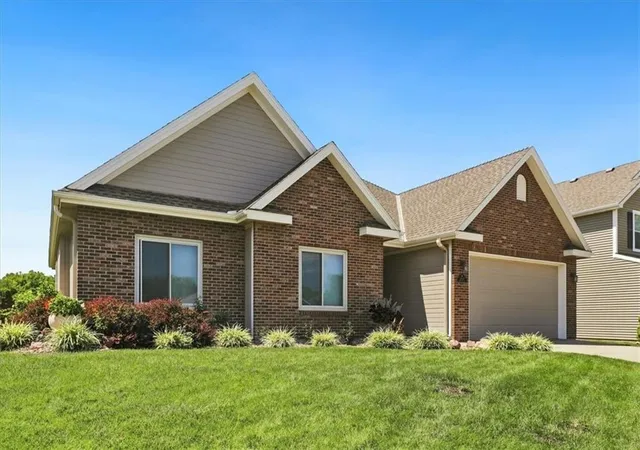 Photo 3 of Sale Pending at 13030 Nw Ridgeview Dr, Platte City, MO 64079 | MLS# 2634151 | Listing updated on 2026-08-29
