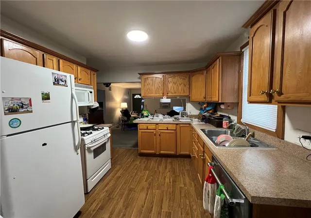 Photo 5 of Single family home for sale at 3745 N Indiana Ave, Kansas City, MO 64117 | MLS# 2634166 | Listing updated on 2026-08-17