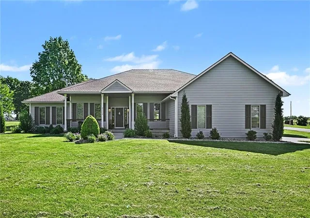 50th image of 4204 Se Wingate Cir, Blue Springs, MO 64014 | MLS# 2634169