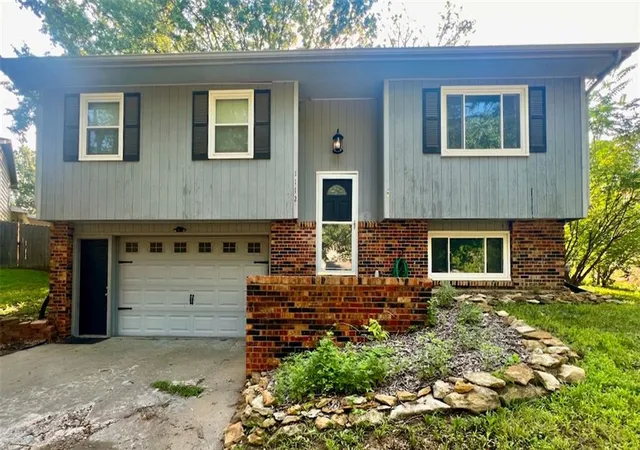 1st image of 1112 Randall Rd, Lawrence, KS 66049 | MLS# 2634176