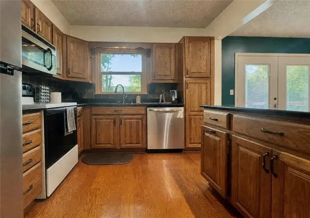 2nd image of 1112 Randall Rd, Lawrence, KS 66049 | MLS# 2634176