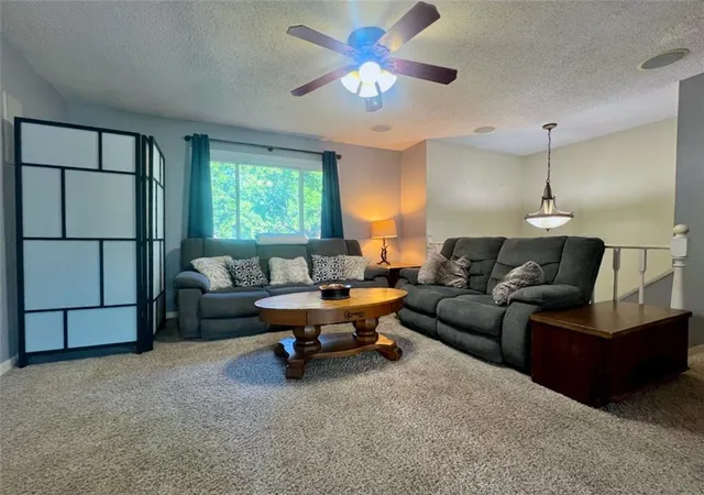 5th image of 1112 Randall Rd, Lawrence, KS 66049 | MLS# 2634176