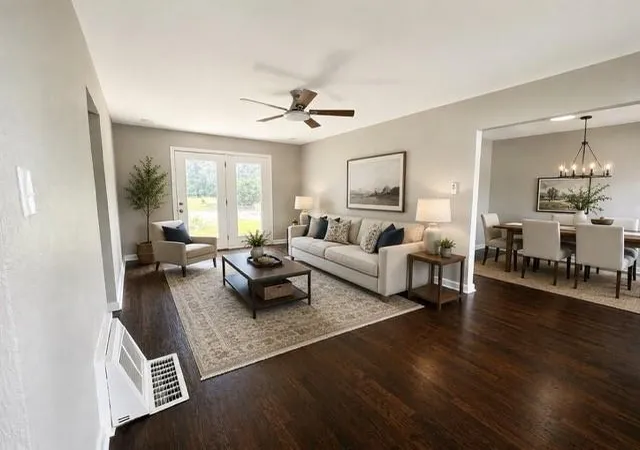 Photo 3 of Single family home for sale at 6925 Raytown Rd, Raytown, MO 64133 | MLS# 2634198 | Listing updated on 2026-10-04