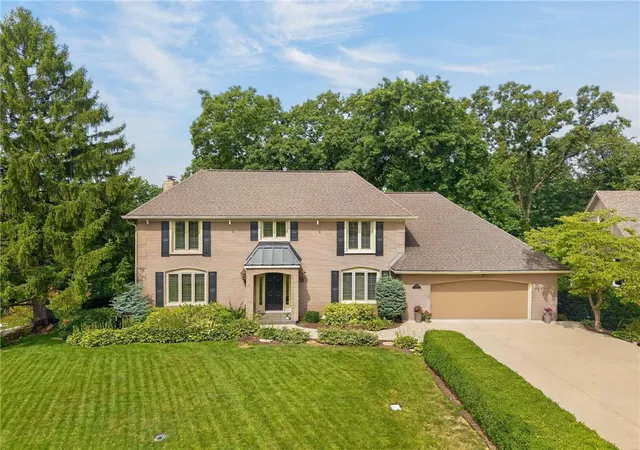 1st image of 1340 Camelot Dr, Liberty, MO 64068 | MLS# 2634201