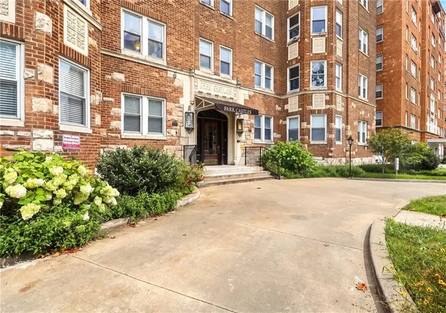 1st image of 309 E Emanuel Cleaver Blvd #404, Kansas City, MO 64112 | MLS# 2634207