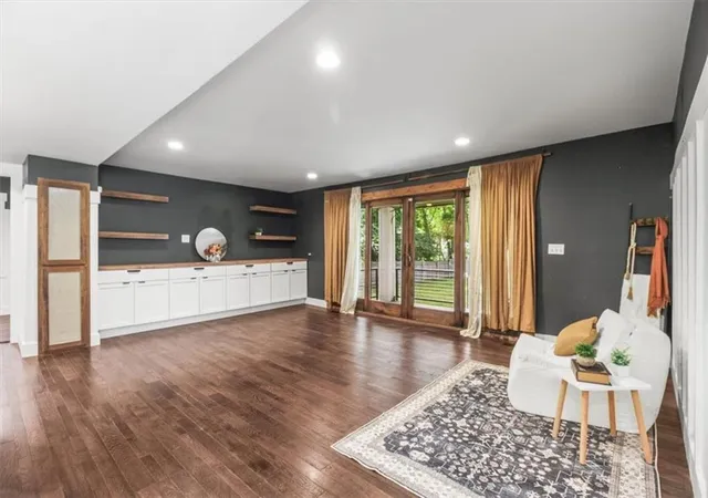 Photo 4 of Sale Pending at 303 SW 2nd Street, Lees Summit, MO 64063 | MLS# 2634211 | Listing updated on 2026-09-02