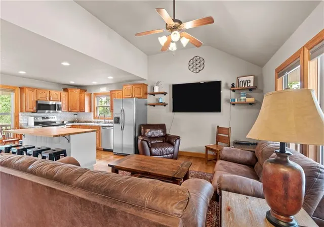 5th image of 23719 Singing Bird Ln, Warsaw, MO 65355 | MLS# 2634241