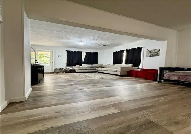 Photo 3 of Single family home for sale at 800 E Hill St, Independence, KS 67301 | MLS# 2634251 | Listing updated on 2026-09-04
