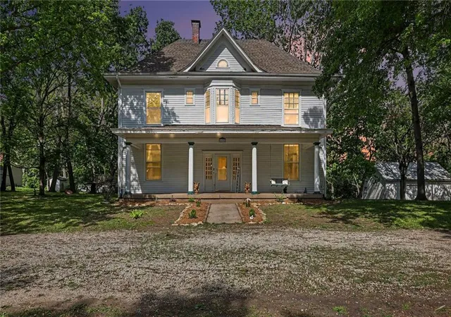 Photo 2 of Single family home for sale at 405 5th Street, Camden Point, MO 64018 | MLS# 2634256 | Listing updated on 2026-07-30