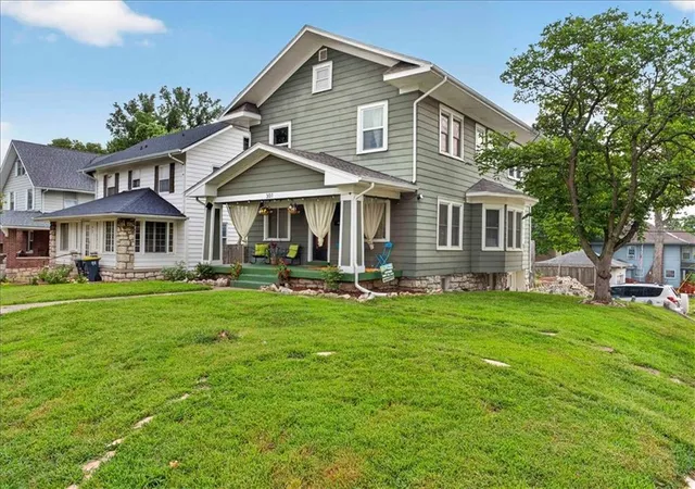 Photo 3 of Single family home for sale at 301 N Van Brunt Blvd, Kansas City, MO 64123 | MLS# 2634259 | Listing updated on 2026-08-14
