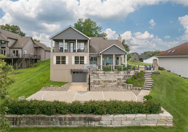 Photo 3 of Single family home for sale at 560 Lake Viking Ter, Gallatin, MO 64640 | MLS# 2634263 | Listing updated on 2026-08-15
