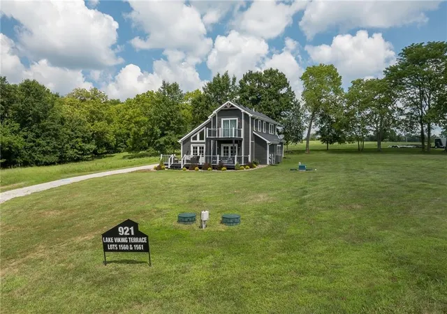 Photo 2 of Single family home for sale at 921 Lake Viking Ter, Altamont, MO 64640 | MLS# 2634267 | Listing updated on 2026-09-05