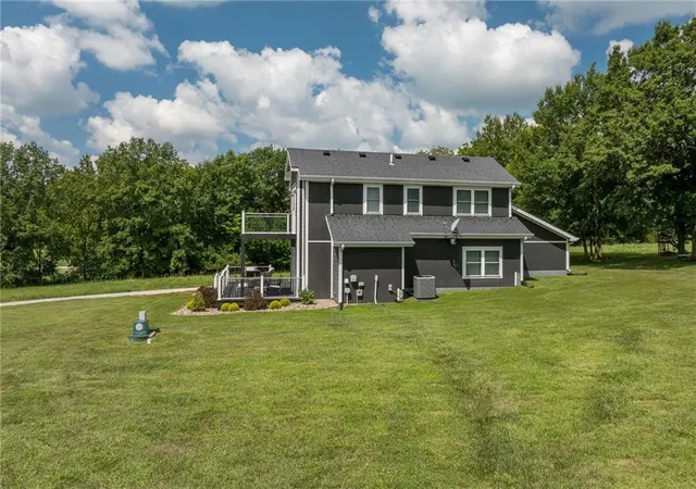 Photo 3 of Single family home for sale at 921 Lake Viking Ter, Altamont, MO 64640 | MLS# 2634267 | Listing updated on 2026-09-05