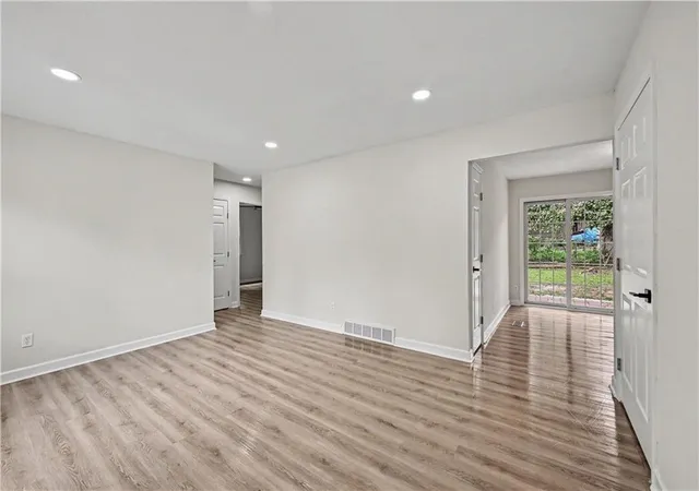 Photo 3 of Sale Pending at 6132 Haskell Ave, Kansas City, KS 66104 | MLS# 2634269 | Listing updated on 2026-08-19