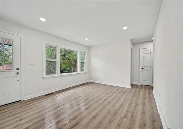 Photo 4 of Sale Pending at 6132 Haskell Ave, Kansas City, KS 66104 | MLS# 2634269 | Listing updated on 2026-08-19