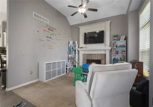 Photo 4 of Single family home for sale at 5612 N Wyoming Ave, Kansas City, MO 64118 | MLS# 2634275 | Listing updated on 2026-08-17