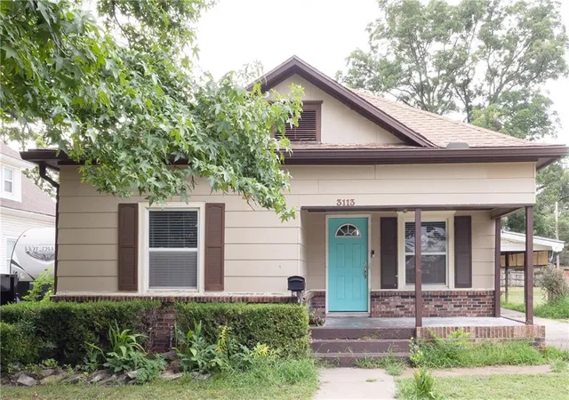 1st image of 3113 Washington St, Parsons, KS 67357 | MLS# 2634280