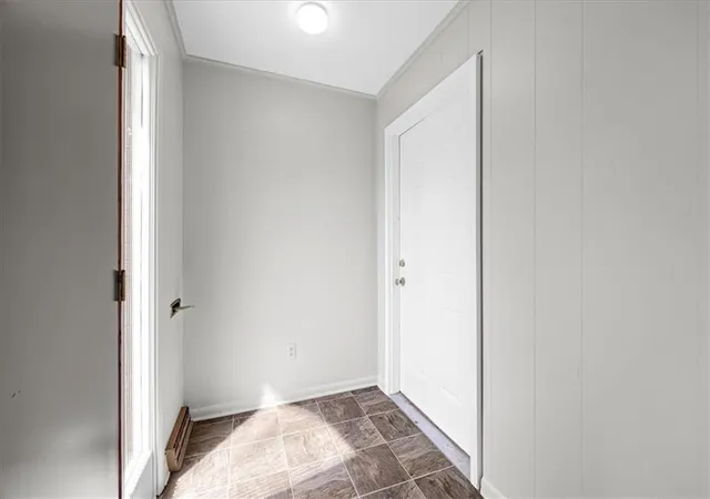 Listing Photo 5 - Condo for sale in building located at 8021 Holmes Rd, Kansas City, MO 64131